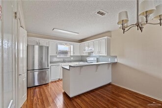 2501 Hibiscus Ave in McAllen, TX - Building Photo - Building Photo
