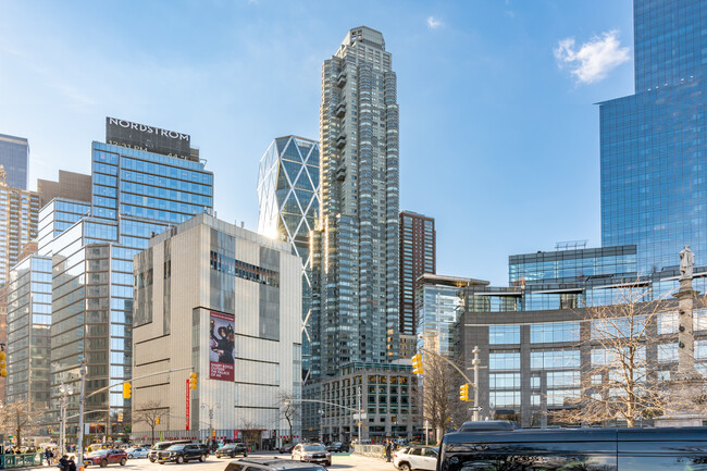 Central Park Place in New York, NY - Building Photo - Building Photo