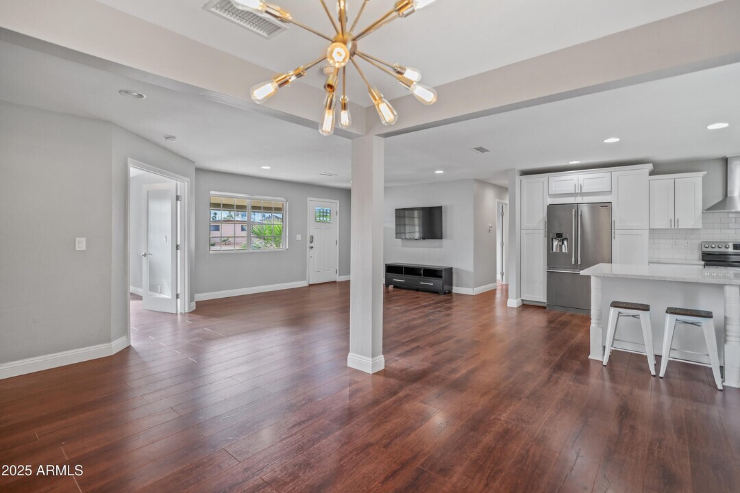 2816 N 70th St in Scottsdale, AZ - Building Photo