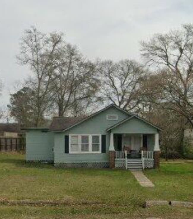 property at 519 S College Ave