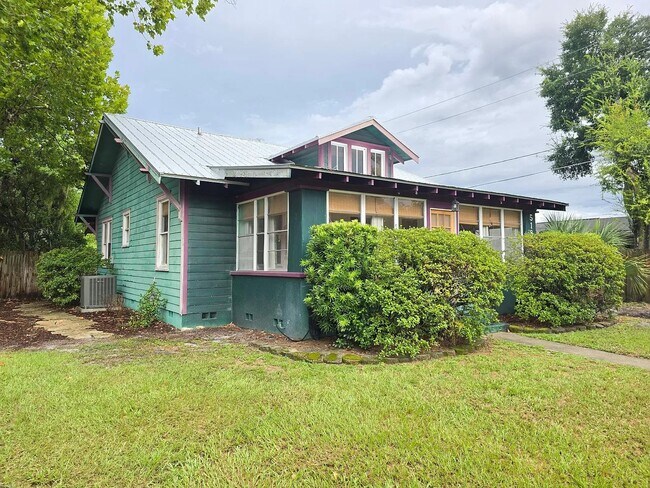 518 Shoreview Ave in Winter Park, FL - Building Photo - Building Photo