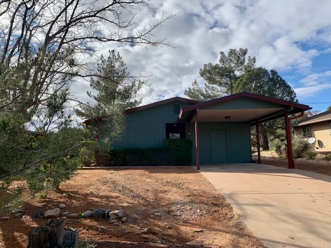 property at 35 Yucca Dr