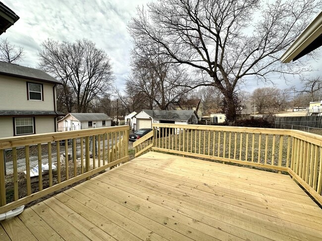 108 S Hawthorne Ave in Independence, MO - Building Photo - Building Photo