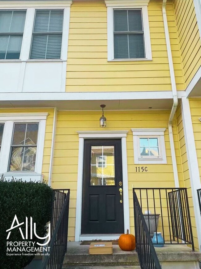 property at 115 Melbourne Park Circle