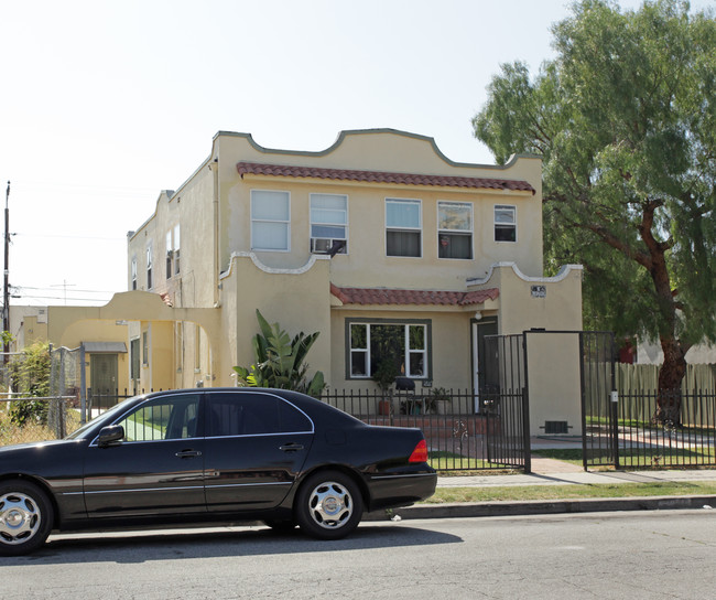 6703 Malabar St in Huntington Park, CA - Foto de edificio - Building Photo