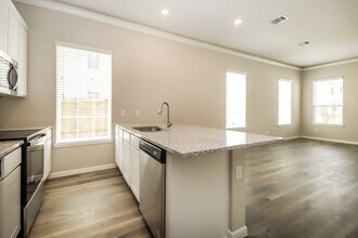 18700 Crescent Trails Cir in Montgomery, TX - Building Photo - Building Photo