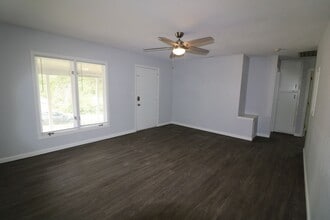 400 Summit Ave in Manhattan, KS - Building Photo - Building Photo