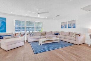 90B Sombrero Beach Rd in Marathon, FL - Building Photo