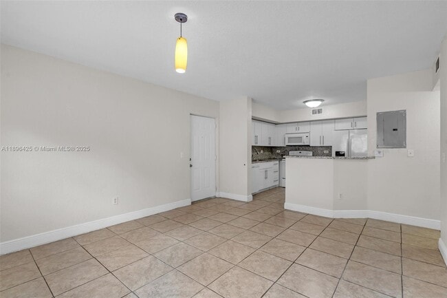 3680 N 56th Ave in Hollywood, FL - Building Photo - Building Photo
