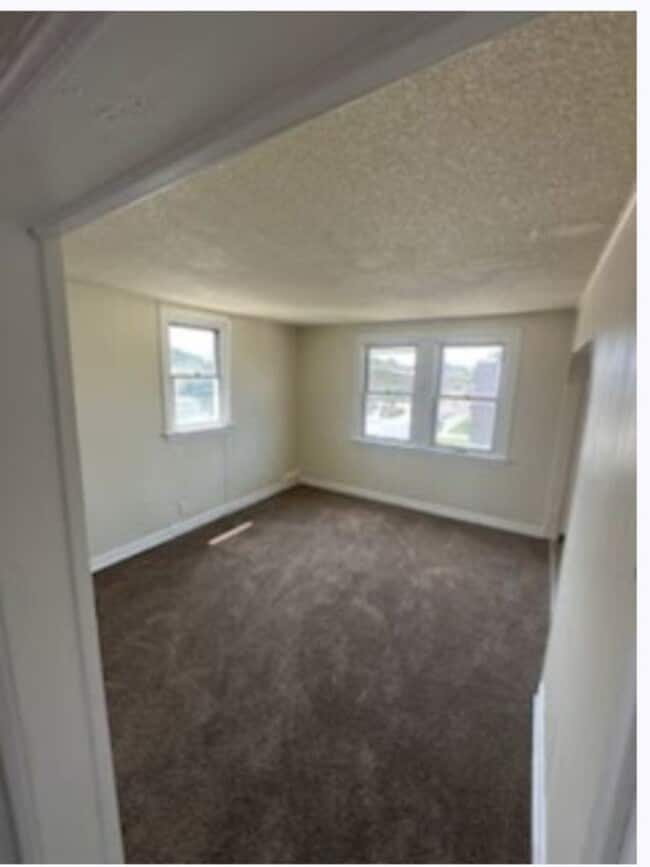 4561 Loring St in Philadelphia, PA - Building Photo - Building Photo