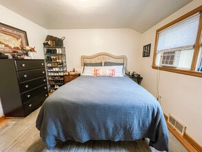 139 S 72nd St, Unit A in Milwaukee, WI - Building Photo - Building Photo