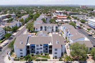 Alvarado Apartments in Albuquerque, NM - Foto de edificio - Building Photo