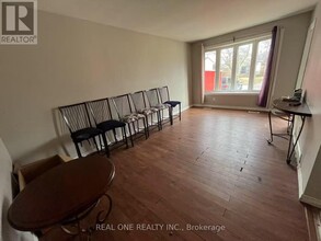 151 Calderwood Dr in Kingston, ON - Building Photo - Building Photo