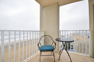 303 Atlantic Ave in Virginia Beach, VA - Foto de edificio - Building Photo