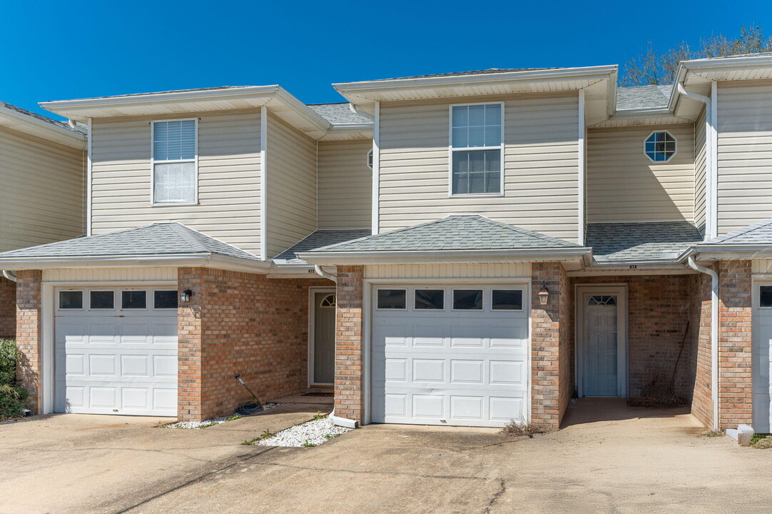 472 Keystone Rd in Mary Esther, FL - Building Photo