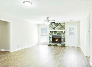 65 Salem Meadow Dr in Covington, GA - Building Photo - Building Photo