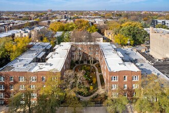 4720 N Racine Ave in Chicago, IL - Foto de edificio - Building Photo