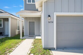16314 Dutton Clover Dr in Houston, TX - Building Photo - Building Photo