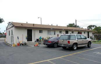 2260-2266 Placentia Ave in Costa Mesa, CA - Building Photo - Building Photo