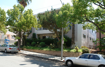 510 E San Jose Ave in Burbank, CA - Building Photo - Building Photo