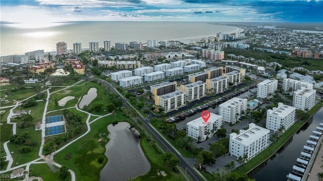 4371 Bay Beach Ln in Fort Myers Beach, FL - Building Photo - Building Photo