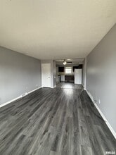 2843 High Point Dr in Davenport, IA - Building Photo - Building Photo