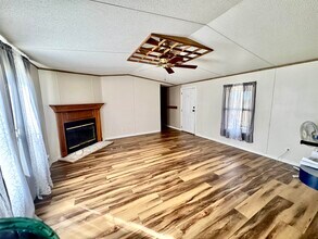 600 Old Spanish Trail in Buchanan Dam, TX - Building Photo - Building Photo