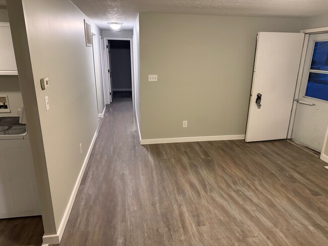 1609 Marvin Dr in Reynoldsburg, OH - Building Photo - Building Photo