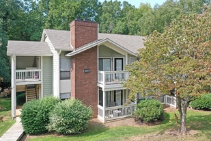 Woodland Park Apartment Homes in Greensboro, NC - Building Photo