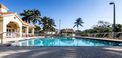 1033 SW 42nd Terrace in Deerfield Beach, FL - Building Photo - Building Photo