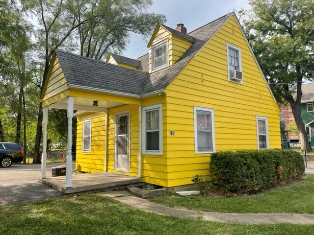 215 Melrose Ct in Iowa City, IA - Foto de edificio