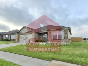 1865 Jack Rabbit Ln in El Reno, OK - Building Photo - Building Photo