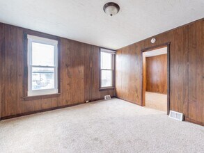 5814 Prosser Ave, Unit 5814 Prosser Ave - Up in Cleveland, OH - Building Photo - Building Photo