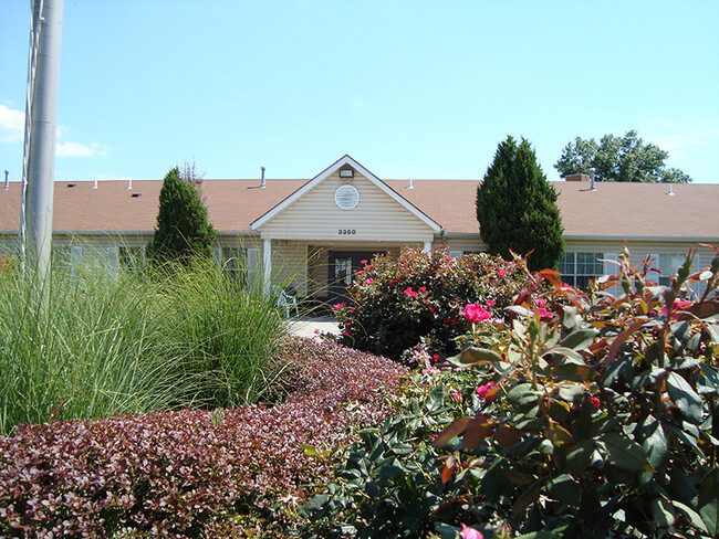 St Catherine in Florissant, MO - Foto de edificio - Building Photo