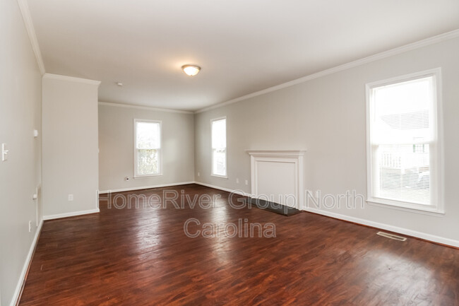 2303 Bayleaf Ct in Greensboro, NC - Building Photo - Building Photo