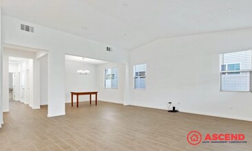 14202 Barbon Beck Ave in Bakersfield, CA - Building Photo - Building Photo