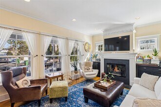 38 Baycrest Ave in East Quogue, NY - Building Photo - Building Photo