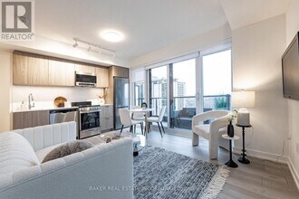 223-2223 Redpath Ave in Toronto, ON - Building Photo - Building Photo
