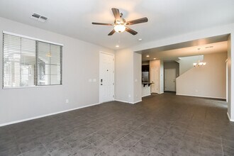 3857 E Trigger Way in Gilbert, AZ - Foto de edificio - Building Photo