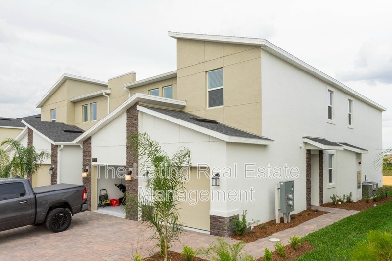 1031 Splash Shot Pl in Davenport, FL - Building Photo