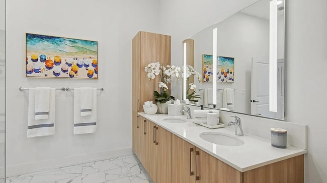 15705 SW 127th Ave in Miami, FL - Building Photo - Building Photo