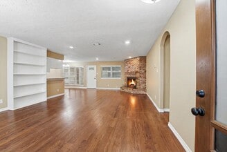 4122 Regency Dr in Houston, TX - Building Photo - Building Photo