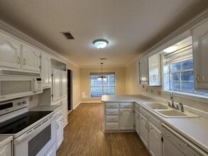 5900 Larry Dr in Texarkana, TX - Building Photo - Building Photo