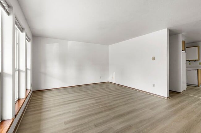 17462 SE 82nd Dr in Clackamas, OR - Building Photo - Building Photo
