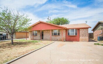 4536 Marshall St in Lubbock, TX - Building Photo - Building Photo