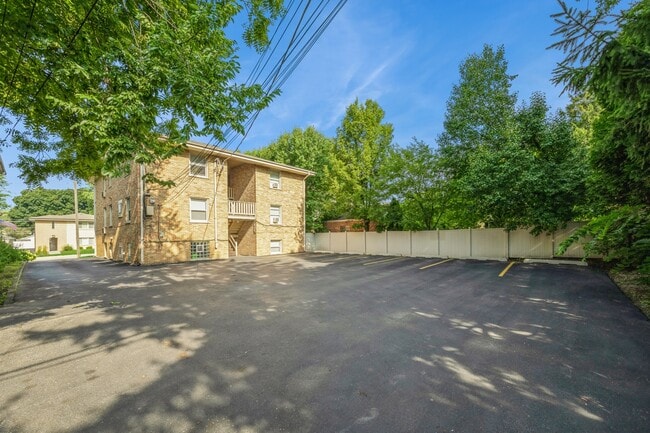 233 S Highland Ave in Arlington Heights, IL - Building Photo - Building Photo