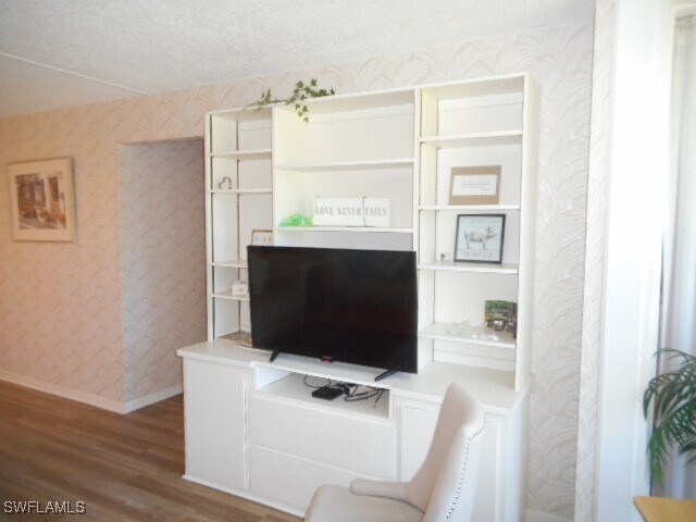 property at 1086 Forest Lakes Dr
