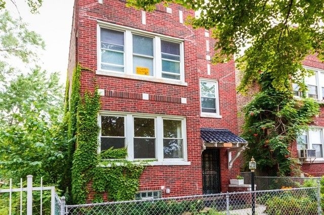 8000 S Kingston Ave in Chicago, IL - Building Photo