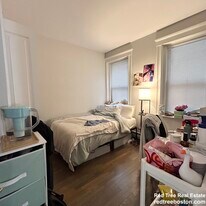 81 Park Dr, Unit 1 in Boston, MA - Building Photo