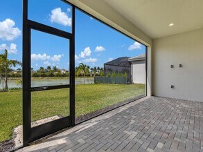 20739 Fair Oak Ln in Estero, FL - Building Photo - Building Photo
